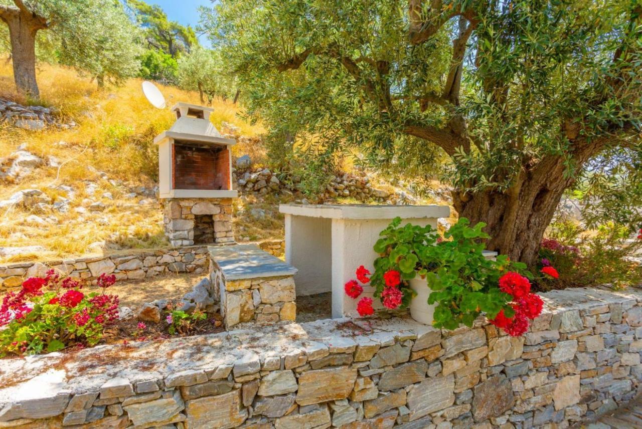 Villa Tassoula Isomata Bagian luar foto