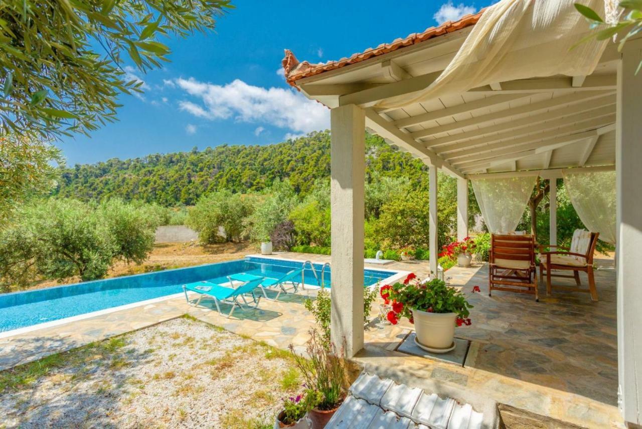 Villa Tassoula Isomata Bagian luar foto