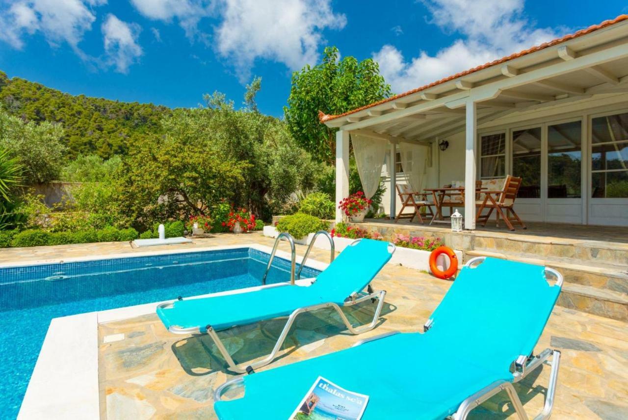 Villa Tassoula Isomata Bagian luar foto