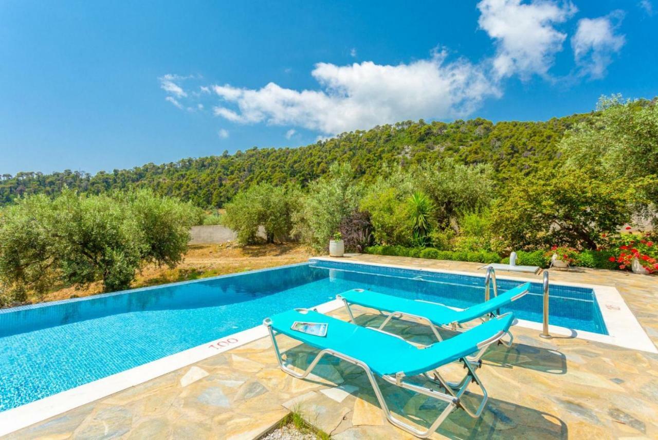 Villa Tassoula Isomata Bagian luar foto