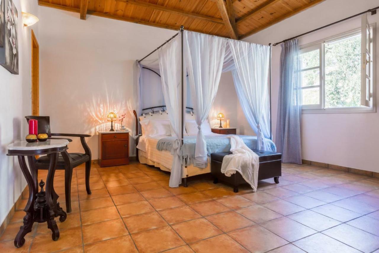 Villa Tassoula Isomata Bagian luar foto